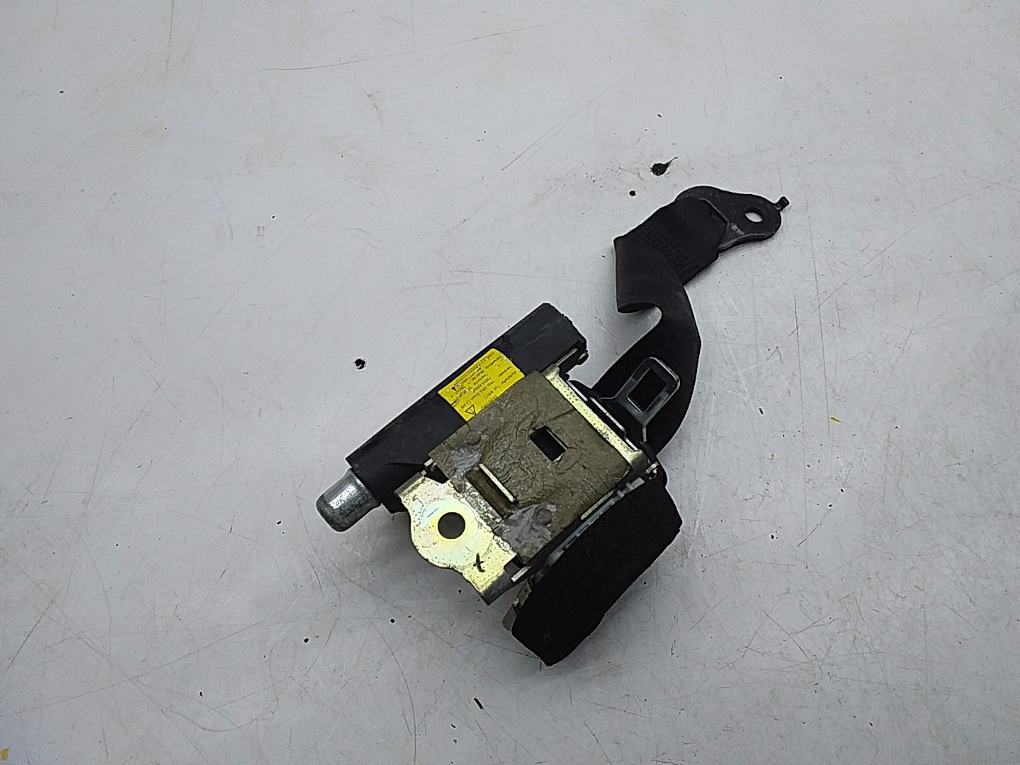 MERCEDES C-CLASS W204 SEAT BELT REAR  LEFT PASSENGER SIDE A2048600385 FMS205 NSR