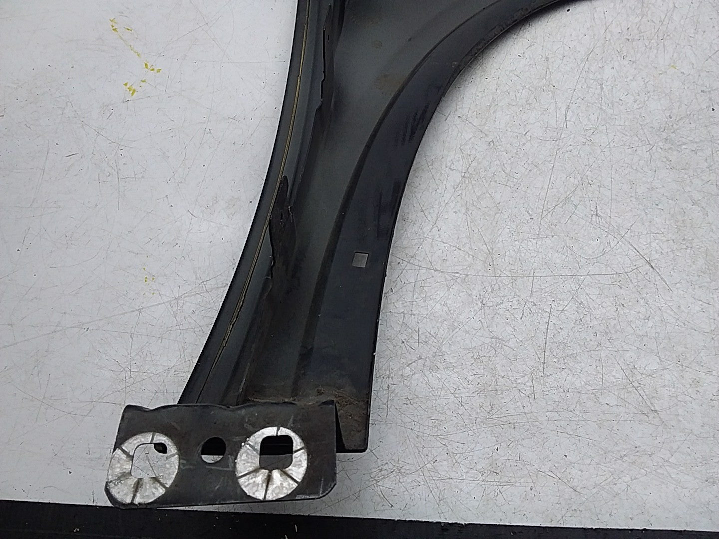 MERCEDES BENZ GLA W156 NEAR SIDE PASSENGER WINGS A1568810114 FMW01