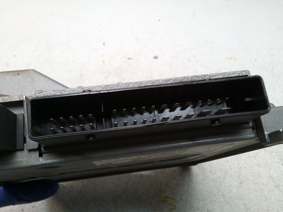 MERCEDES BENZ E-CLASS W213 SOUND SYSTEM AMPLIFIER A2139003822 FM00800