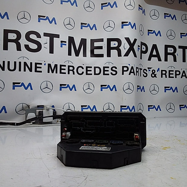 Mercedes E-CLASS W212 Fuse  Box RELAY A2129005722 FMF94