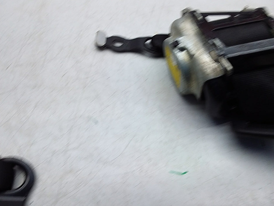 MERCEDES E-CLASS W238 SEAT BELT REAR RIGHT DRIVER SIDE A2388603800 FMS271 OSR