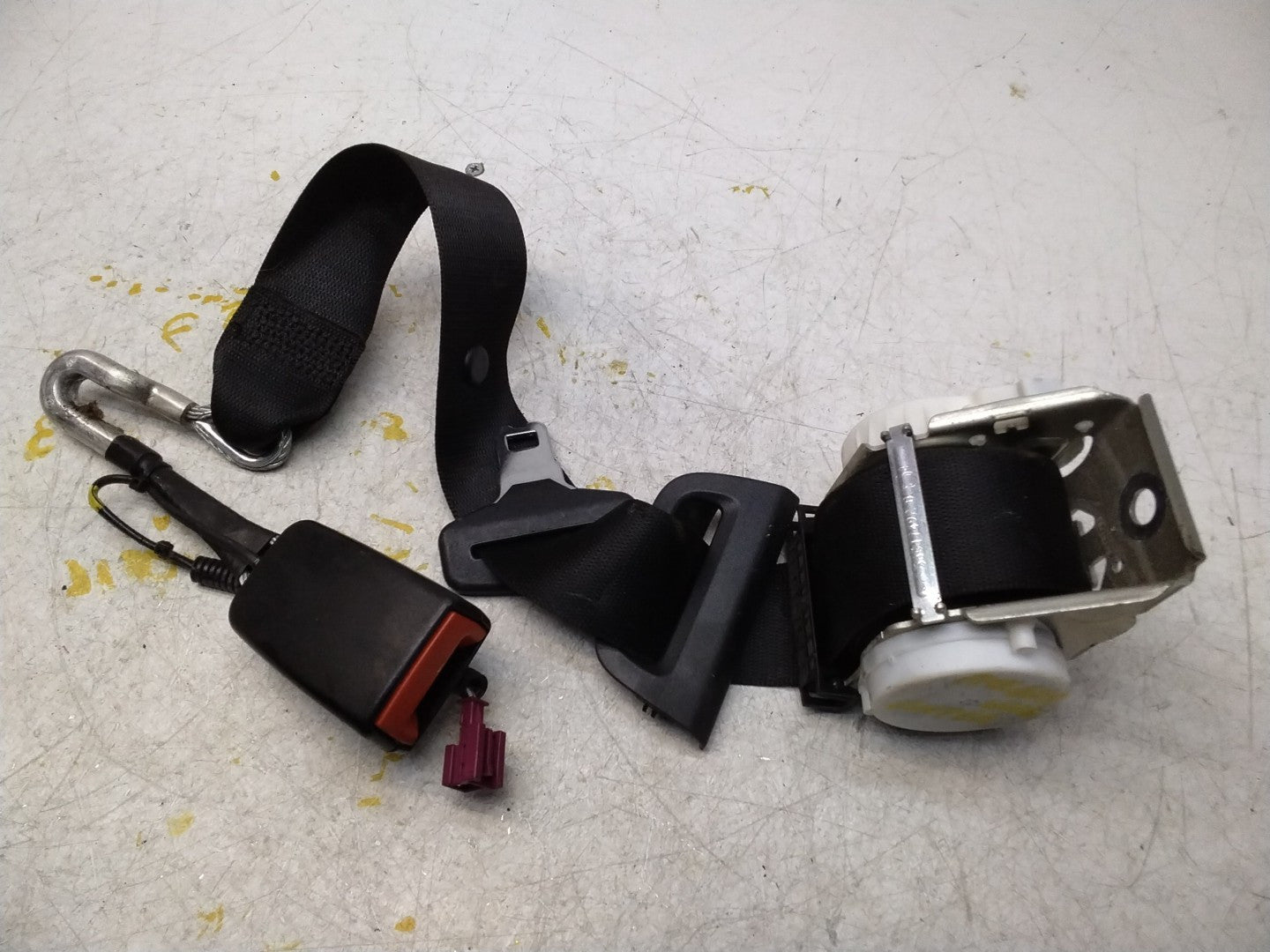 MERCEDES S CLASS W222 SEAT BELT CENTER MIDDLE REAR A2228601085 FMS665 