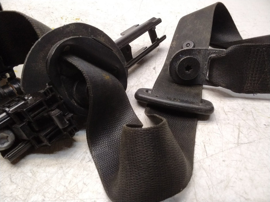 MERCEDES A CLASS W176 SEAT BELT FRONT LEFT SIDE A1768600185 FMS179 NSF