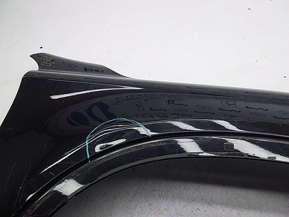MERCEDES BENZ GLA W156 OS RIGHT DRIVER SIDE WINGS A1568810214 FMW02 (DAMAGED)