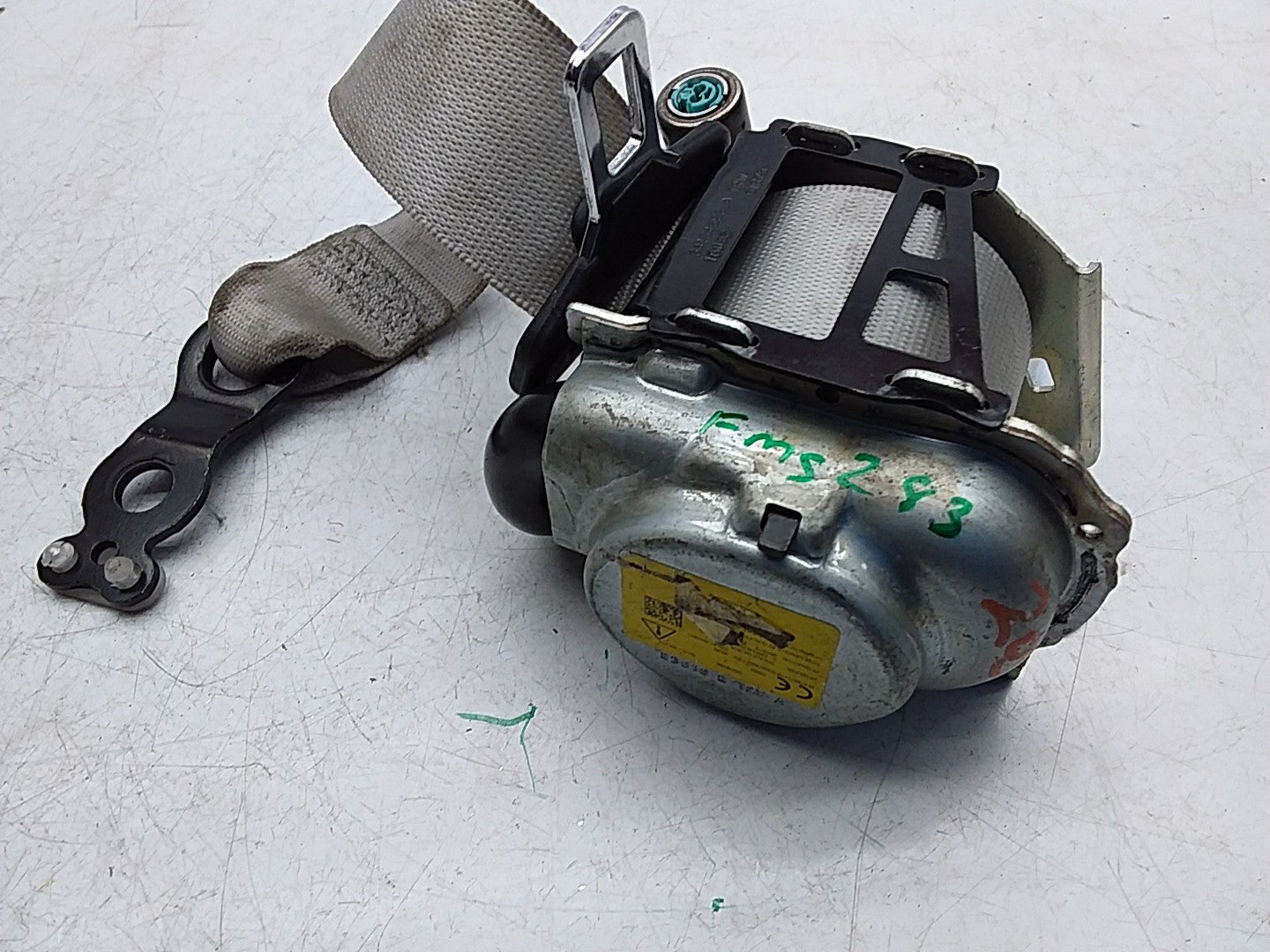 MERCEDES C-CLASS W205 SEAT BELT REAR RIGHT DRIVER SIDE A2058600685 FMS283 OSR