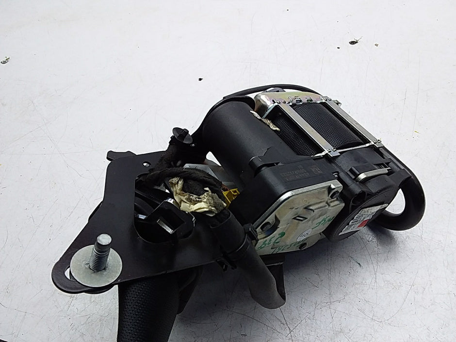 MERCEDES E-CLASS W238 SEAT BELT FRONT LEFT PASSENGER SIDE A2388602800 FMS261 NSF