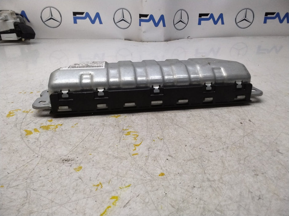 2018 MERCEDES BENZ A-CLASS W213 DRIVER SIDE KNEE AIRBAG A2138600302 FM00737