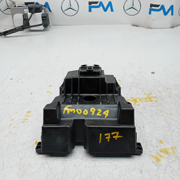 MERCEDES A CLASS W177 CENTRE CONSOLE GEAR SHIFT KNOB BRACKET A1776831400 FM00924