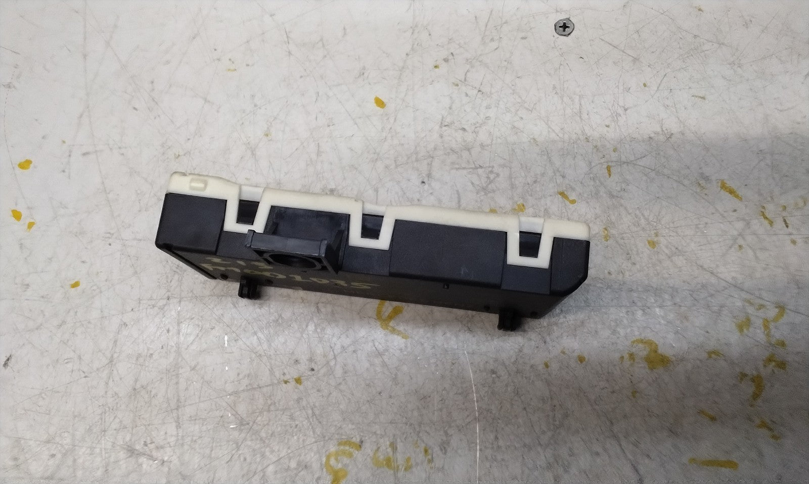 MERCEDES E-CLASS TAILGATE CONTROL MODULE W213 A2139004711 FM001035