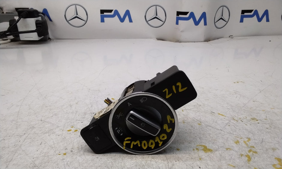 MERCEDES E-CLASS W212 HEADLIGHT CONTROL SWITCH 2012 A2129056800 FM001023