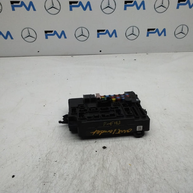 MITSUBISHI OUTLANDER FUSE RELAY  BOX  8637A869  FMF163