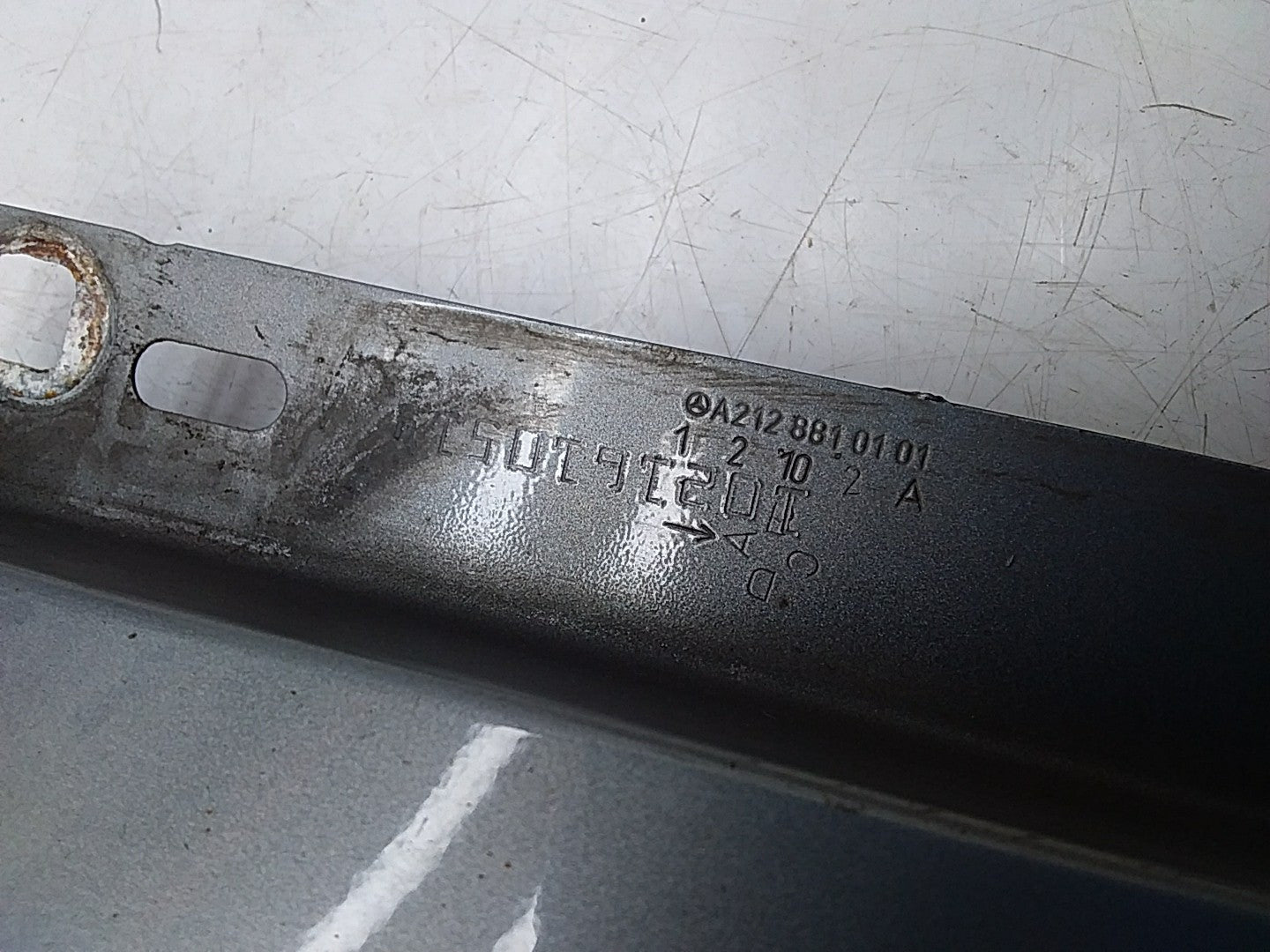 MERCEDES  E-CLASS W212 NS LEFT PASSENGER SIDE WINGS FMW28 A2128810101 (DAMAGED)