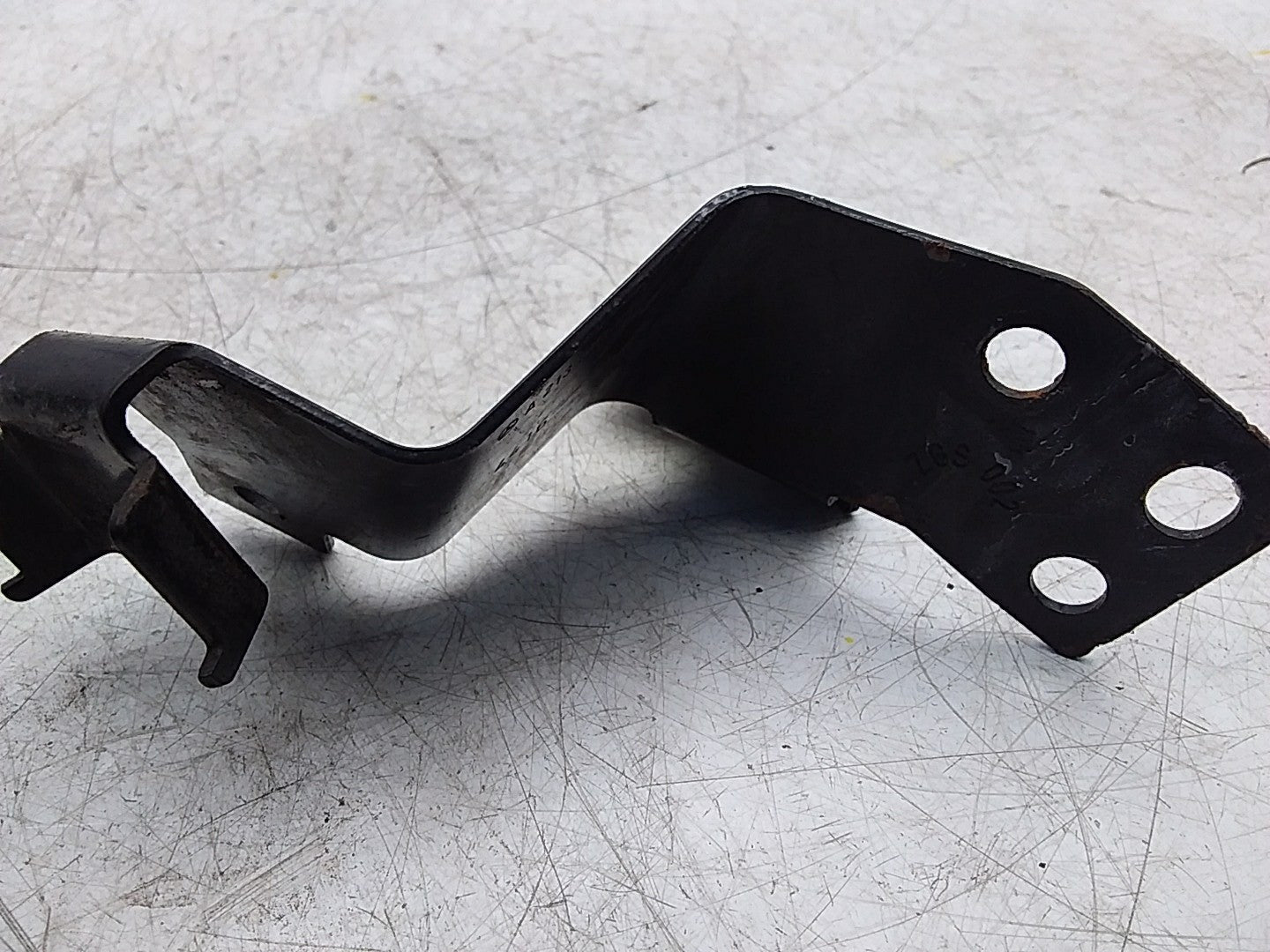 MERCEDES BENZ E-CLASS W213 WATER PUMP MOUNTING BRACKET A2135010420 FMR13