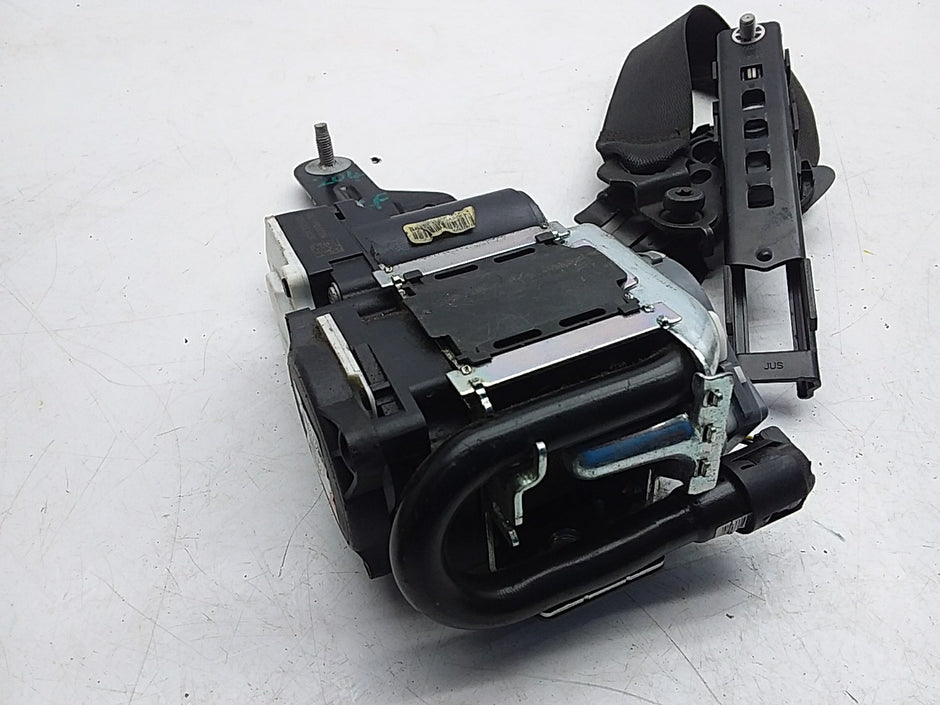 MERCEDES C-CLASS W204 SEAT BELT FRONT LEFT PASSENGER SIDE A2048680022 FMS204 NSF