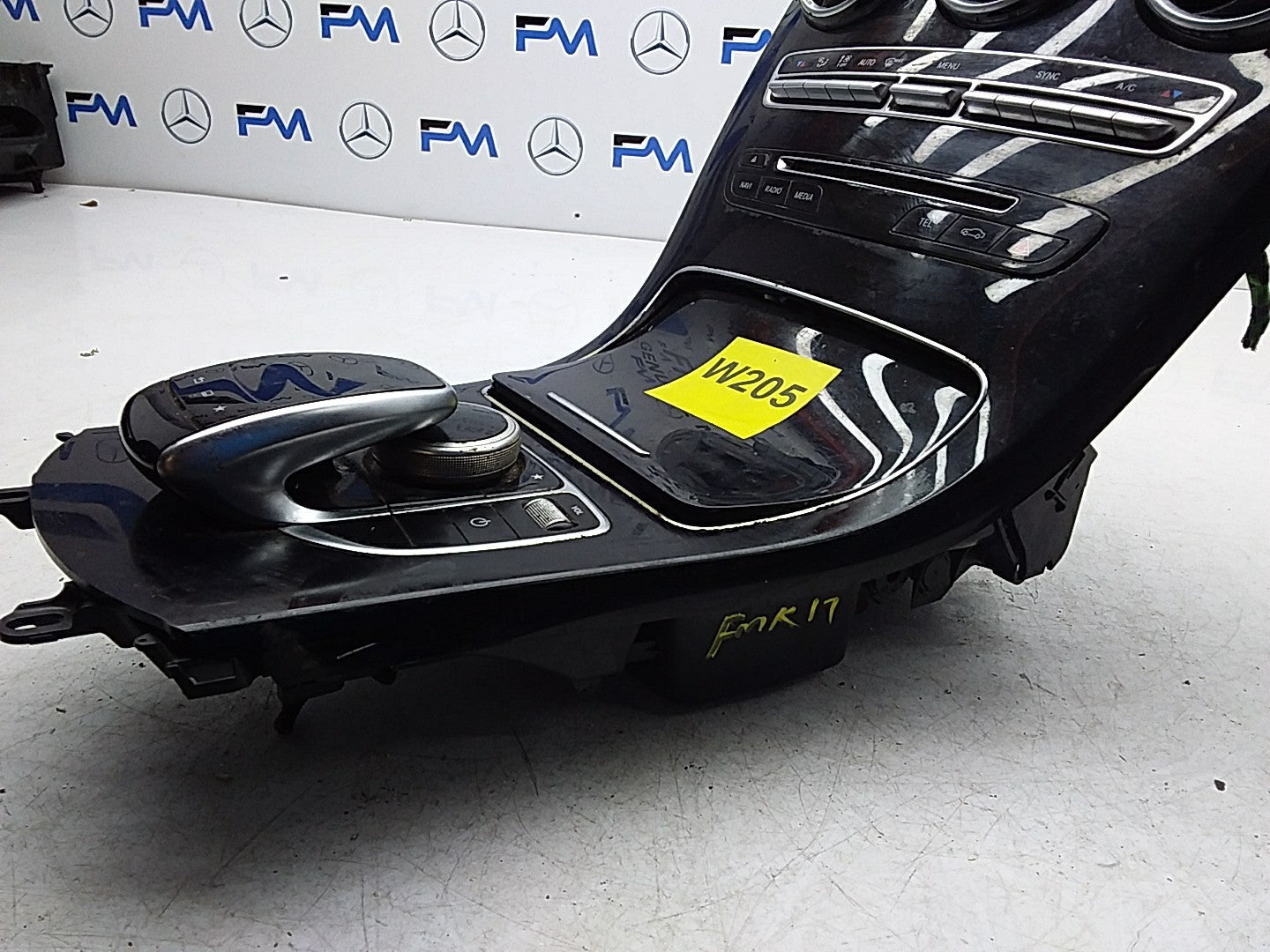 2014 ONWARDS MERCEDES C-CLASS W205 CENTRE  CONSOLE  A2056805107 FMK17