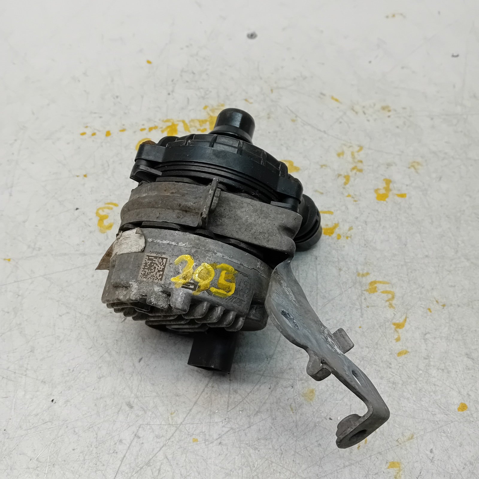 Mercedes C-CLASS W205 ELECTRIC COOLANT WATER PUMP A2055013001 FM00876