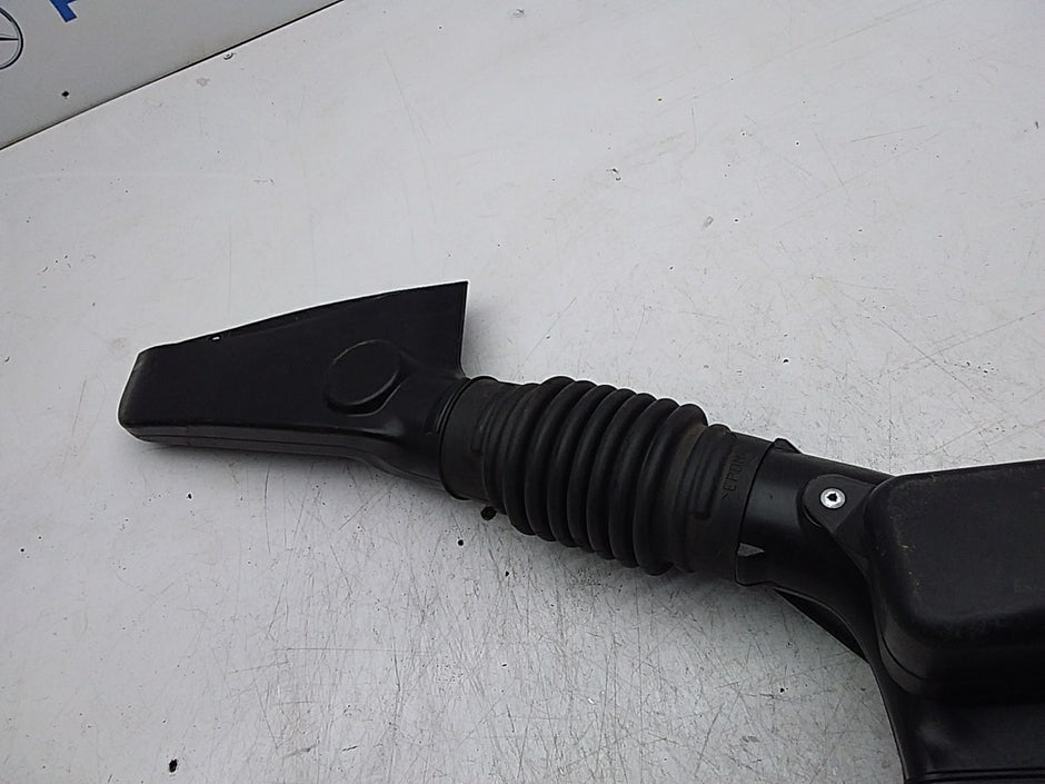 OUTLANDER AIR INTAKE TUBE 2.4 PETROL FMI09 1505A661