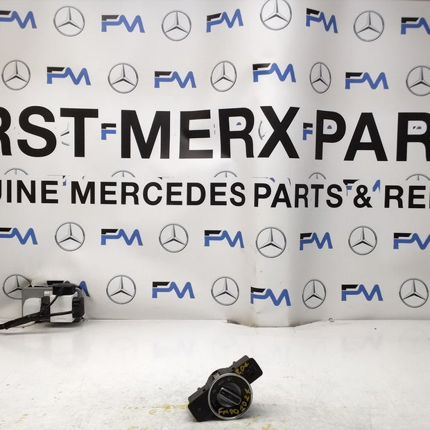 MERCEDES C-CLASS W204 HEADLIGHT CONTROL SWITCH 2014 A2049053103 FM001024