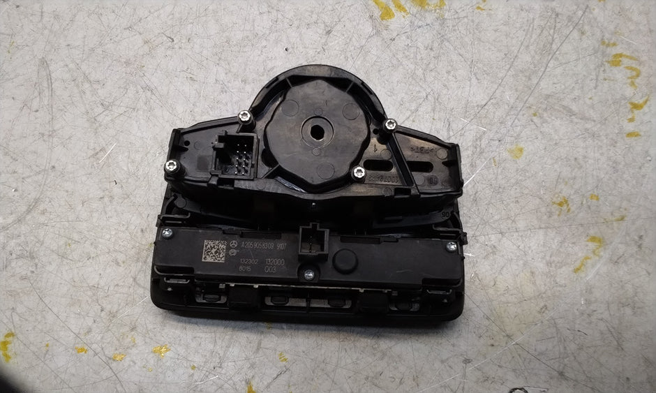 MERCEDES C-CLASS W205 HEADLIGHT CONTROL SWITCH 2014-2020 A2059051810 FM001020