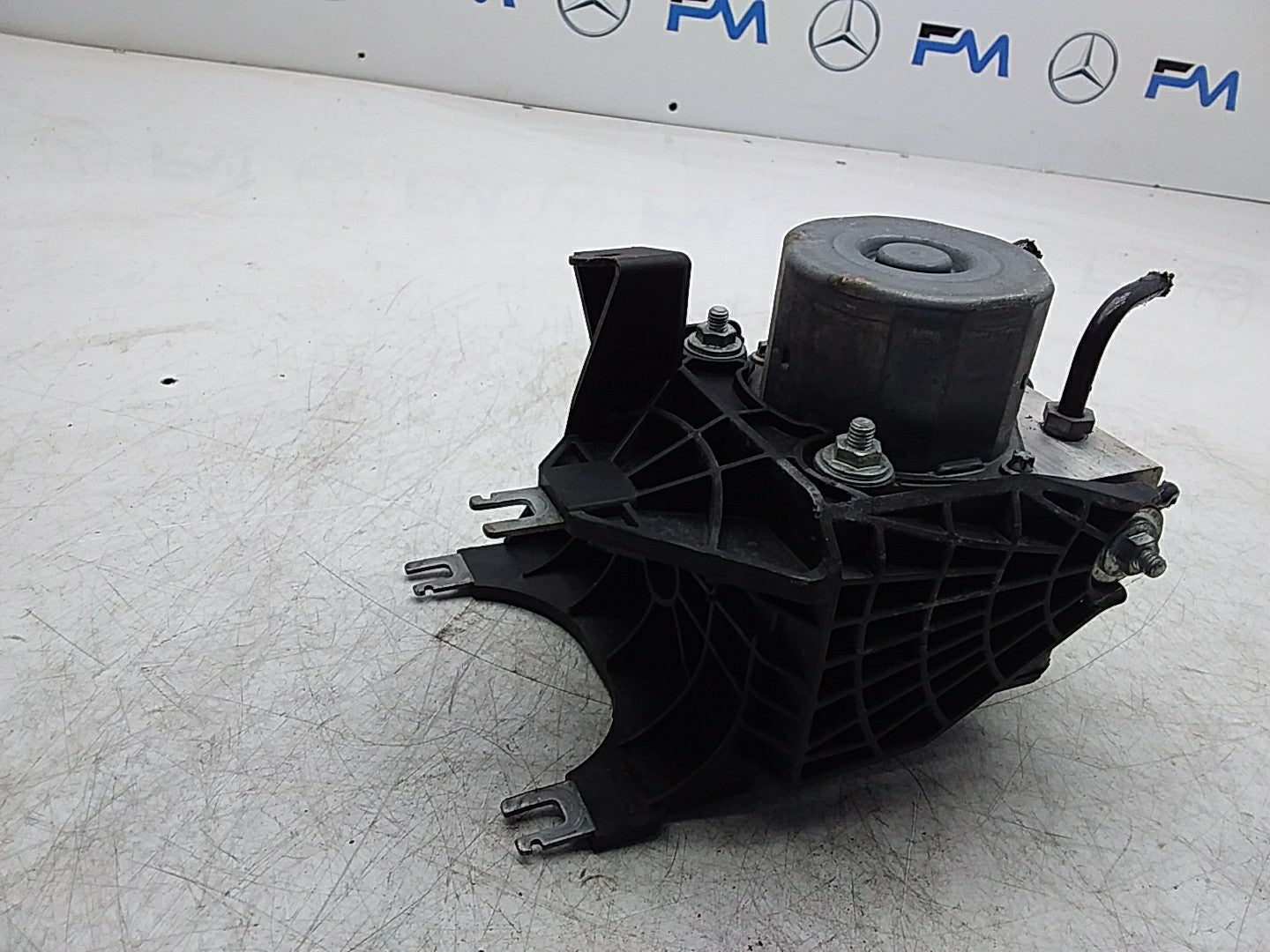 MERCEDES BENZ GLA CLASS ABS PUMP A0004312600 FMR12