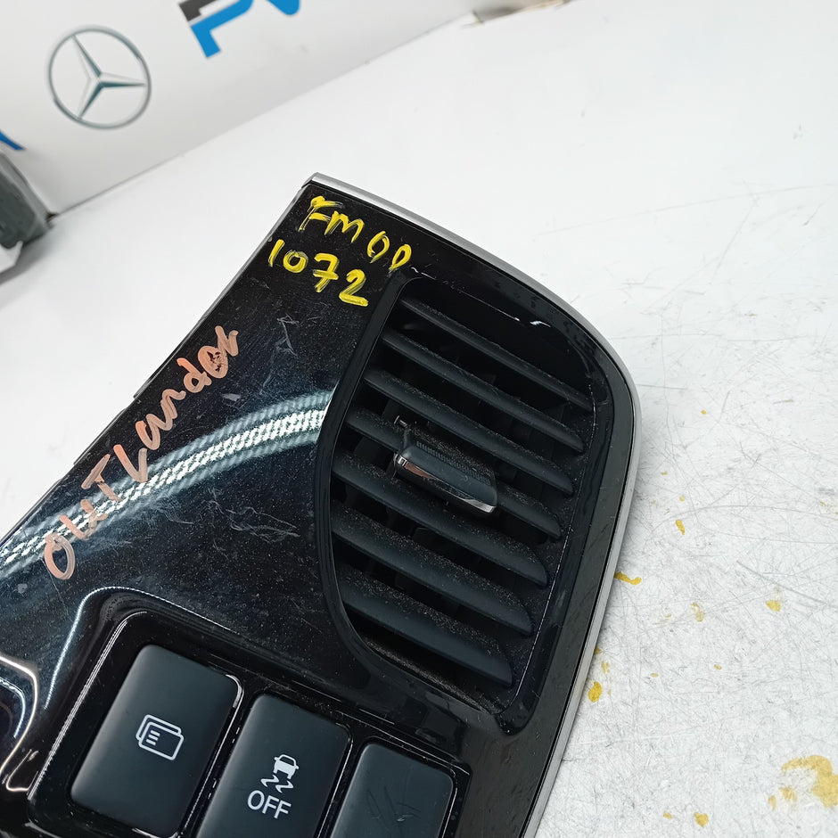 MITSUBISHI OUTLANDER MK3 DASHBOARD AIR VENT & SWITCHES 8030A202/220 FM001072