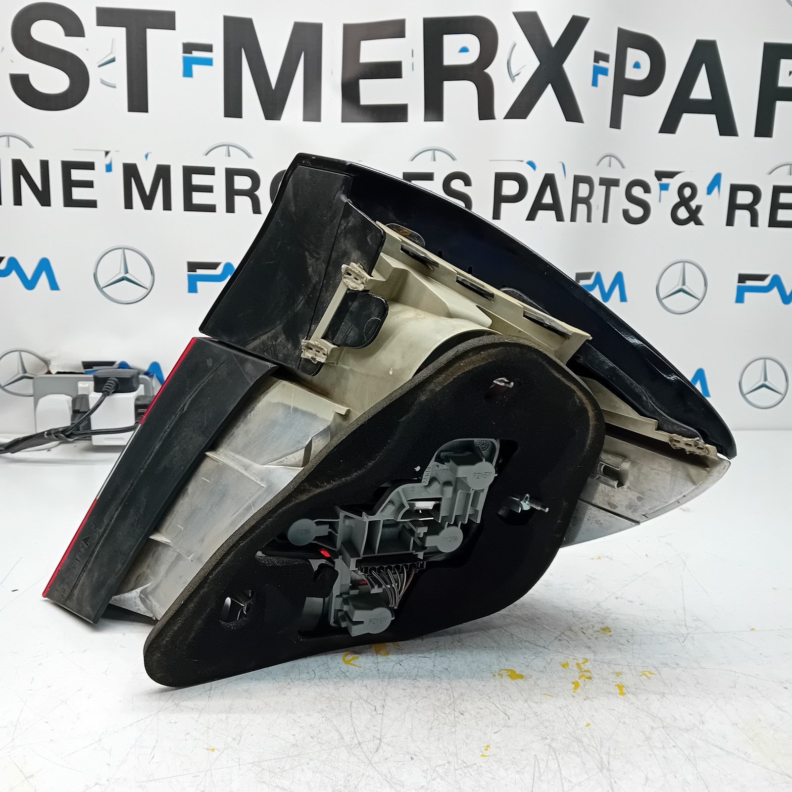 MERCEDES CLC W203 2009 PASSENGER SIDE NS REAR TAIL LIGHT A2038205164 FMT160