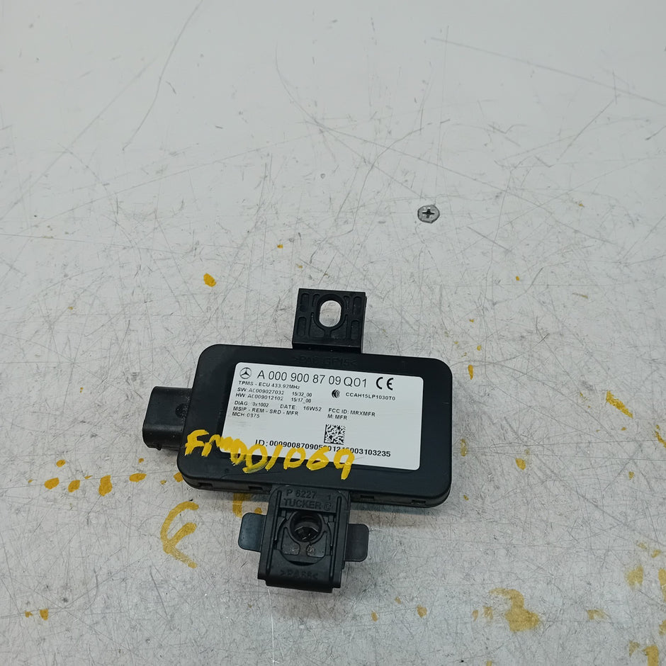 MERCEDES E-CLASS W213 W238 / TYRE PRESSURE CONTROL MODULE A0009008709 FM001069