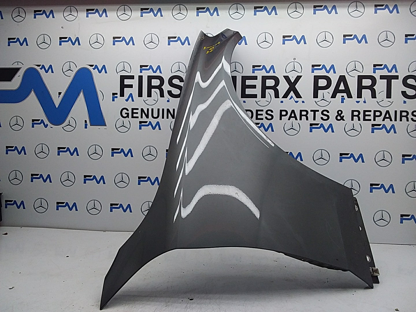 MERCEDES  C-CLASS W205 OS RIGHT DRIVER SIDE WINGS A2058810201 FMW09
