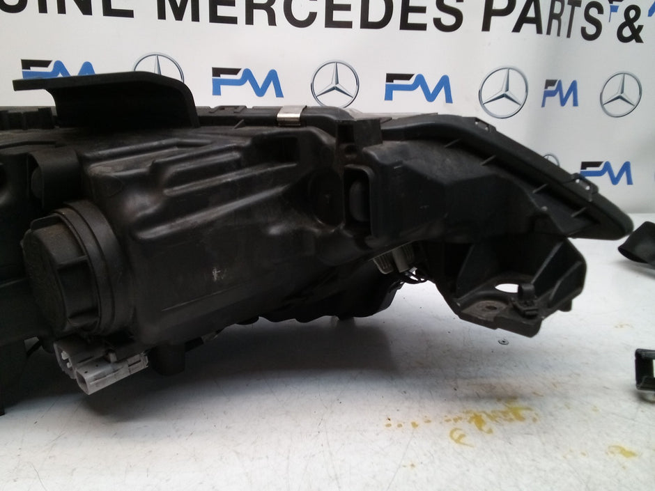 MITSUBISHI OUTLANDER MK3 2015 HEADLIGHT PASSENGER NS LEFT L0094I 086Q FMH169