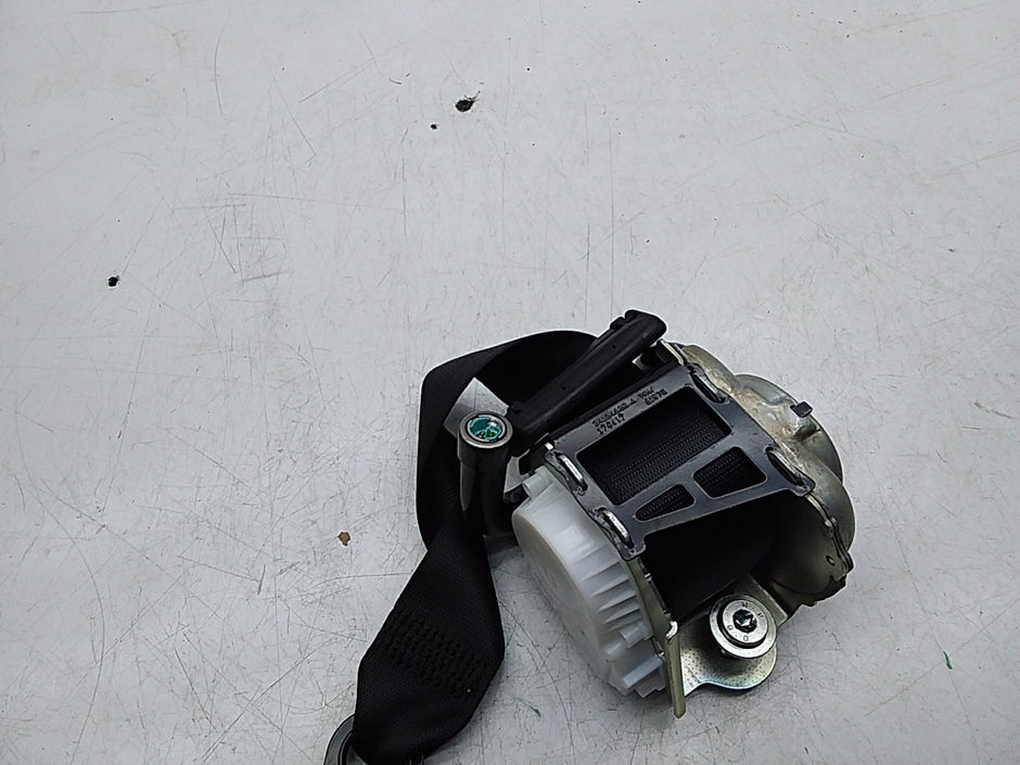 MERCEDES E-CLASS W238 SEAT BELT REAR RIGHT DRIVER SIDE A2388603800 FMS269 OSR