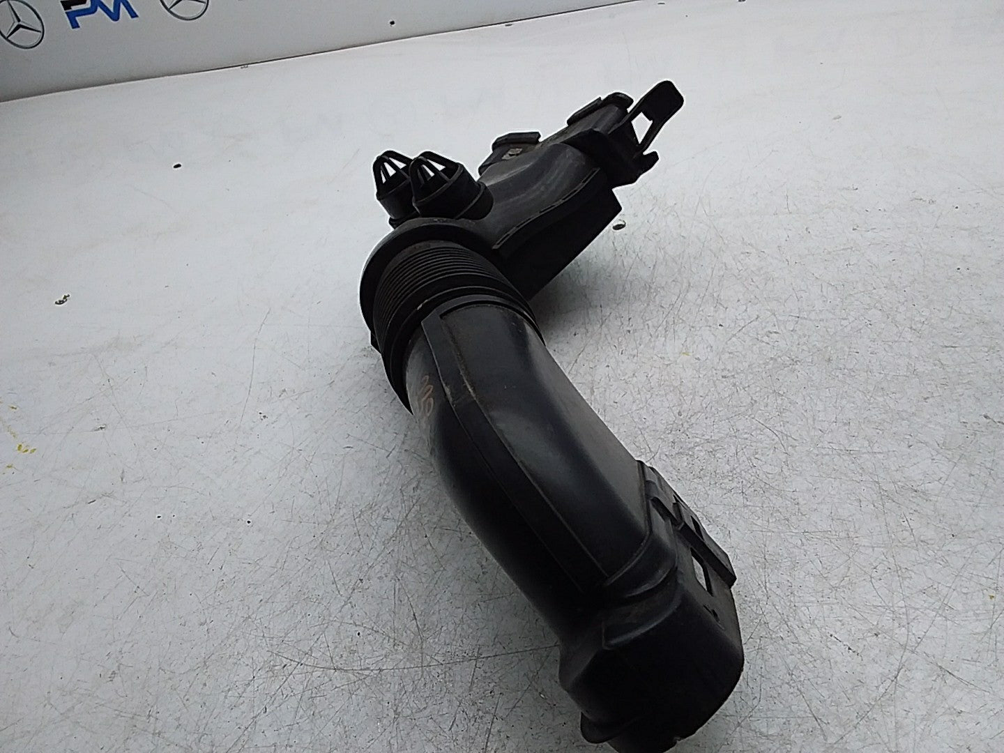 MERCEDES BENZ E-CLASS W213 AIR INTAKE TUBE A6540040097 FMI46