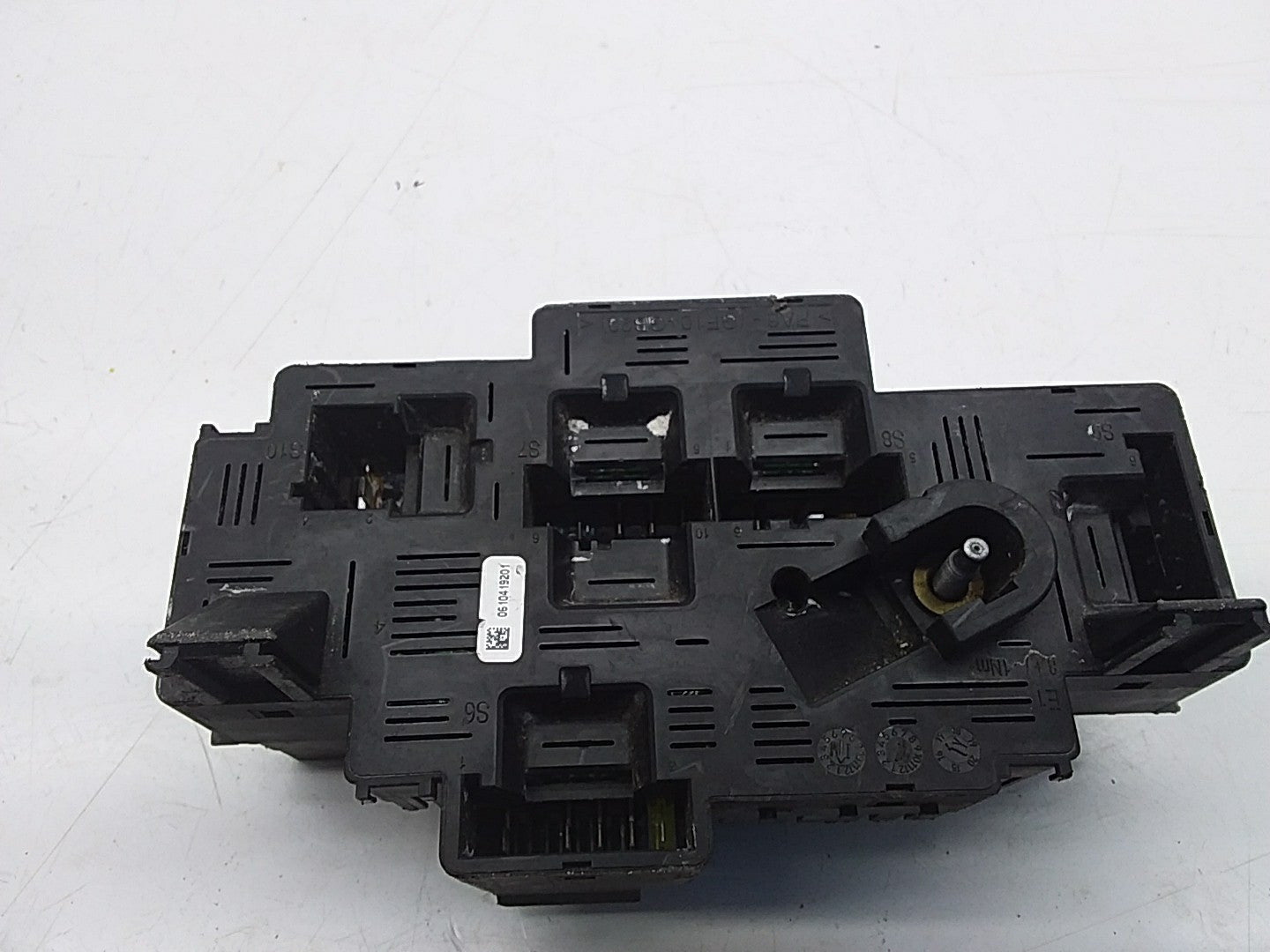 MERCEDES E CLASS FUSE RELAY BOX A2139062202 W213 2016 ONWARDS FMF54