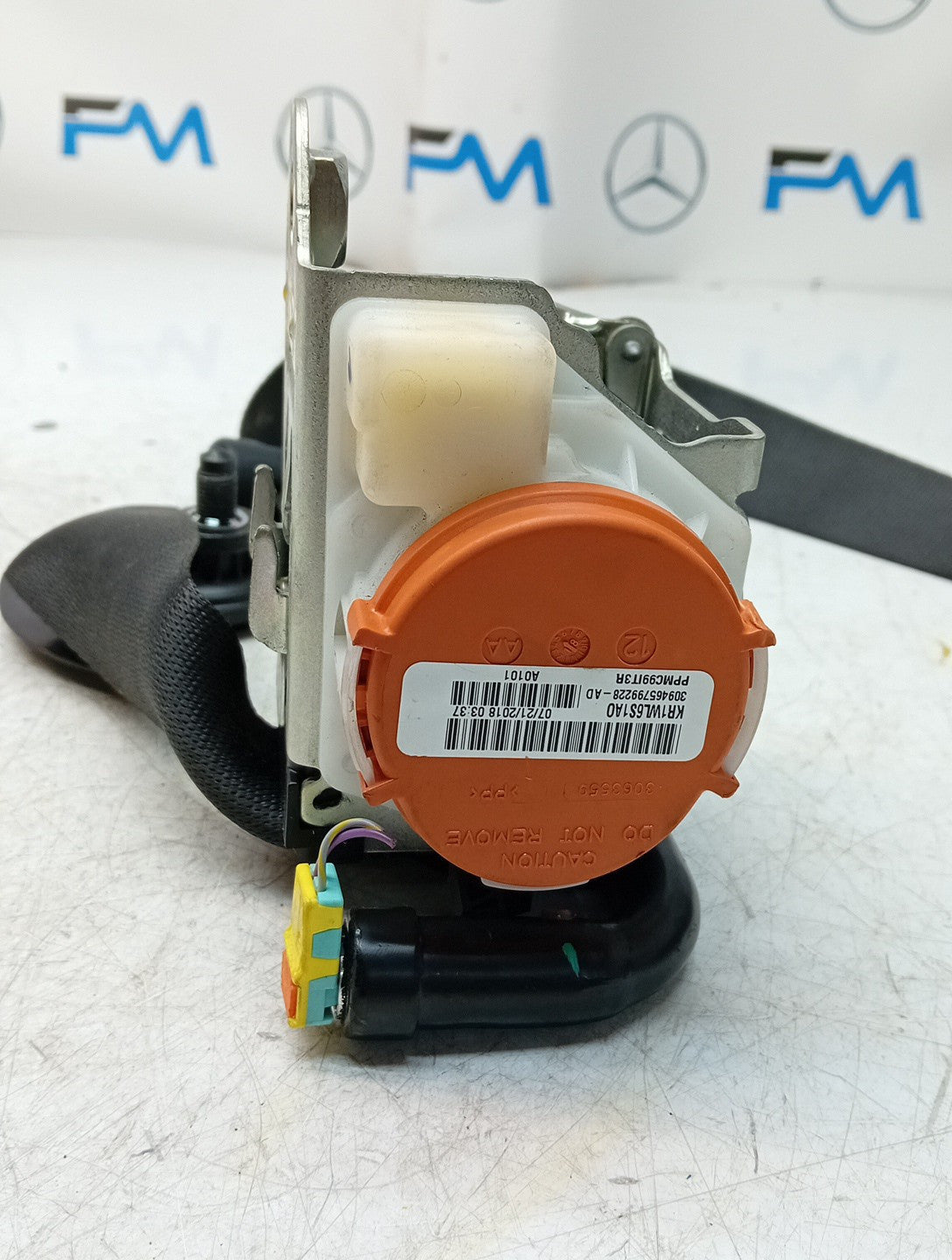 MERCEDES A CLASS  FRONT LEFT SEAT BELT WITH PRETENSIONER A1778600700 FMS75 NSF