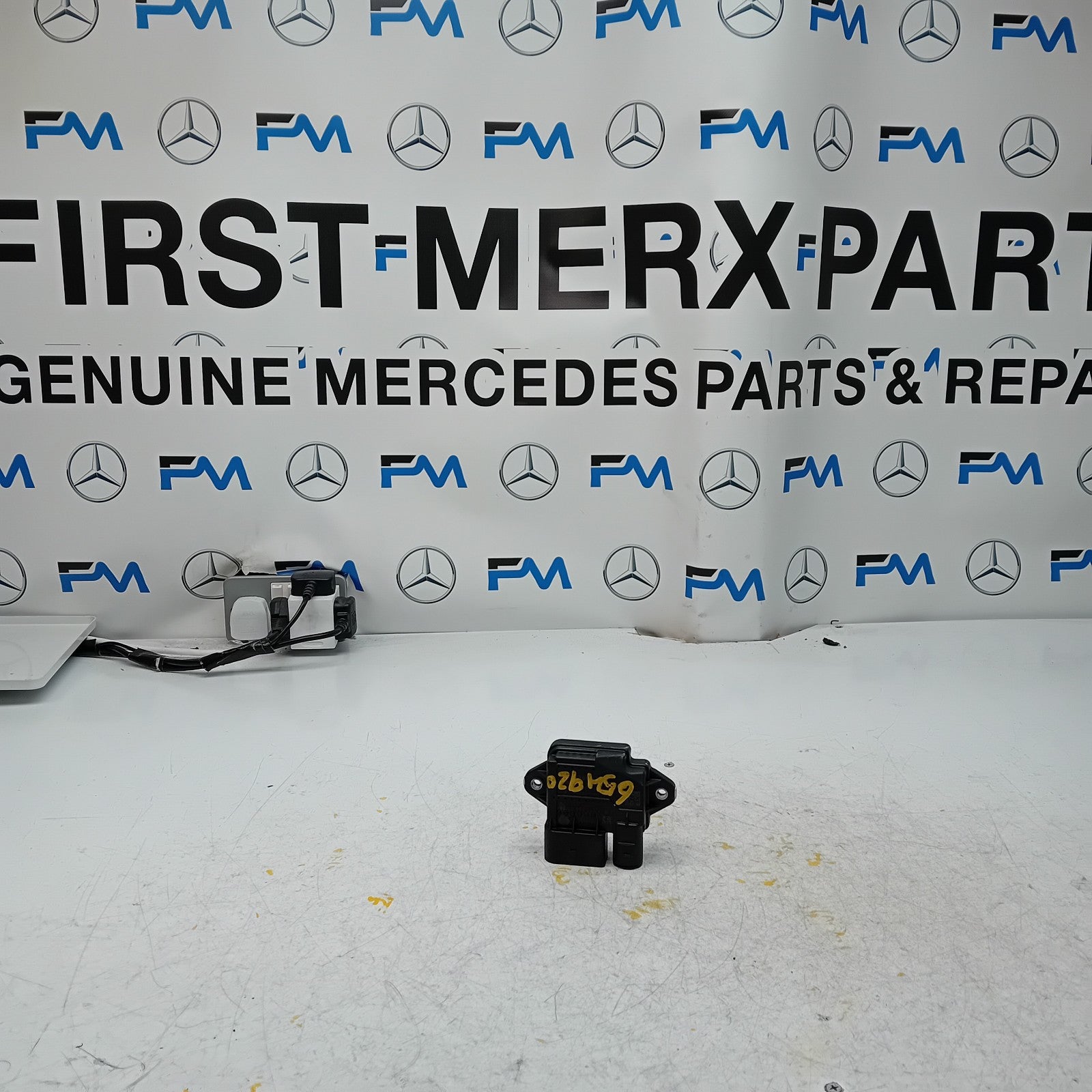 MERCEDES BRNZ E CLASS W213 DIESEL GLOW PLUG RELAY A6549001300 FM00923