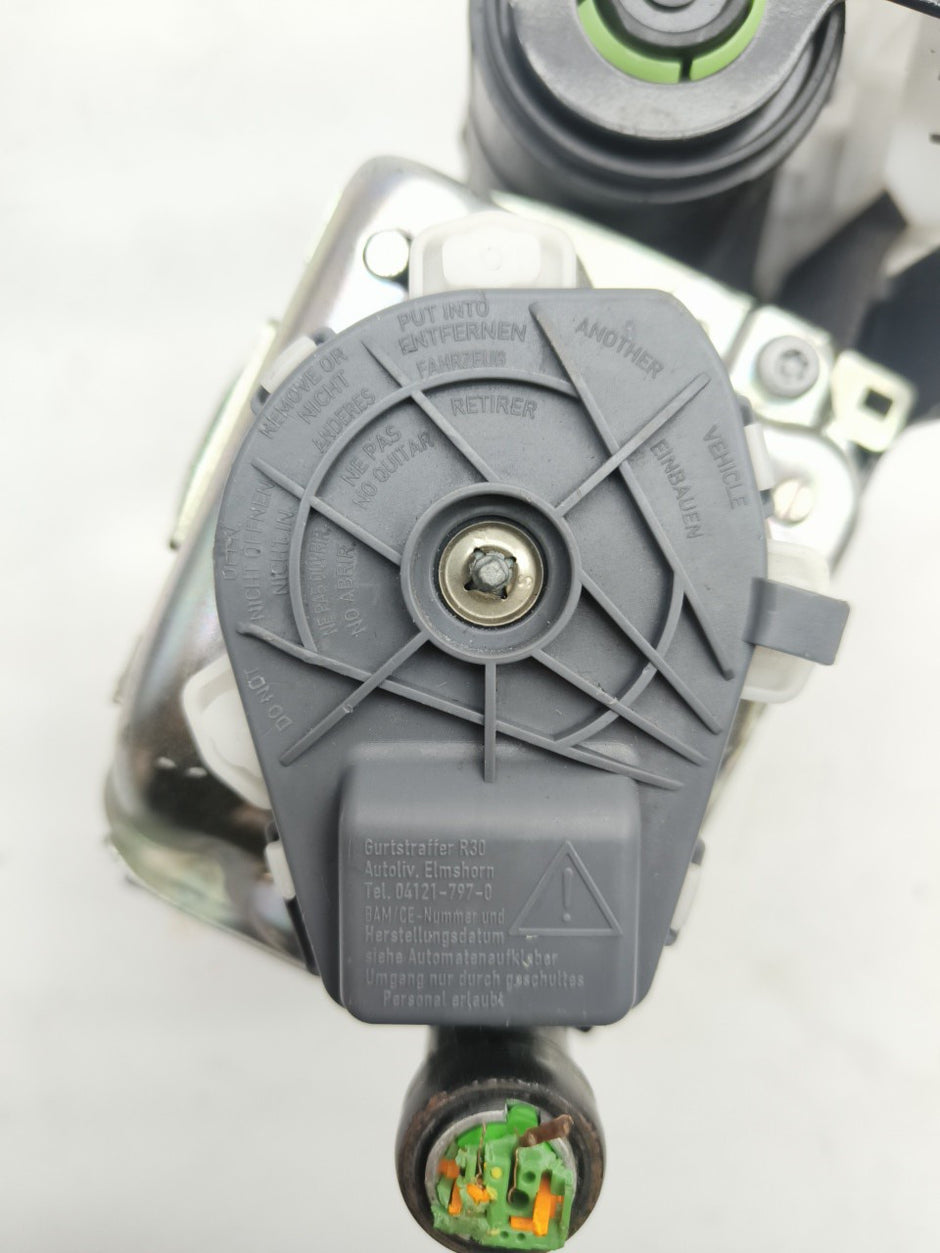MERCEDES E CLASS W212  SEAT BELT FRONT LEFT PASSENGER SIDE A2128600786 FMS16 NSF