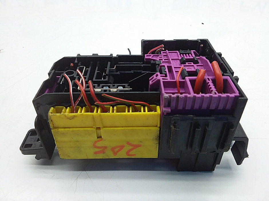 MERCEDES C CLASS FUSE RELAY BOX A2059067200 W205 2014-2021  FMF13