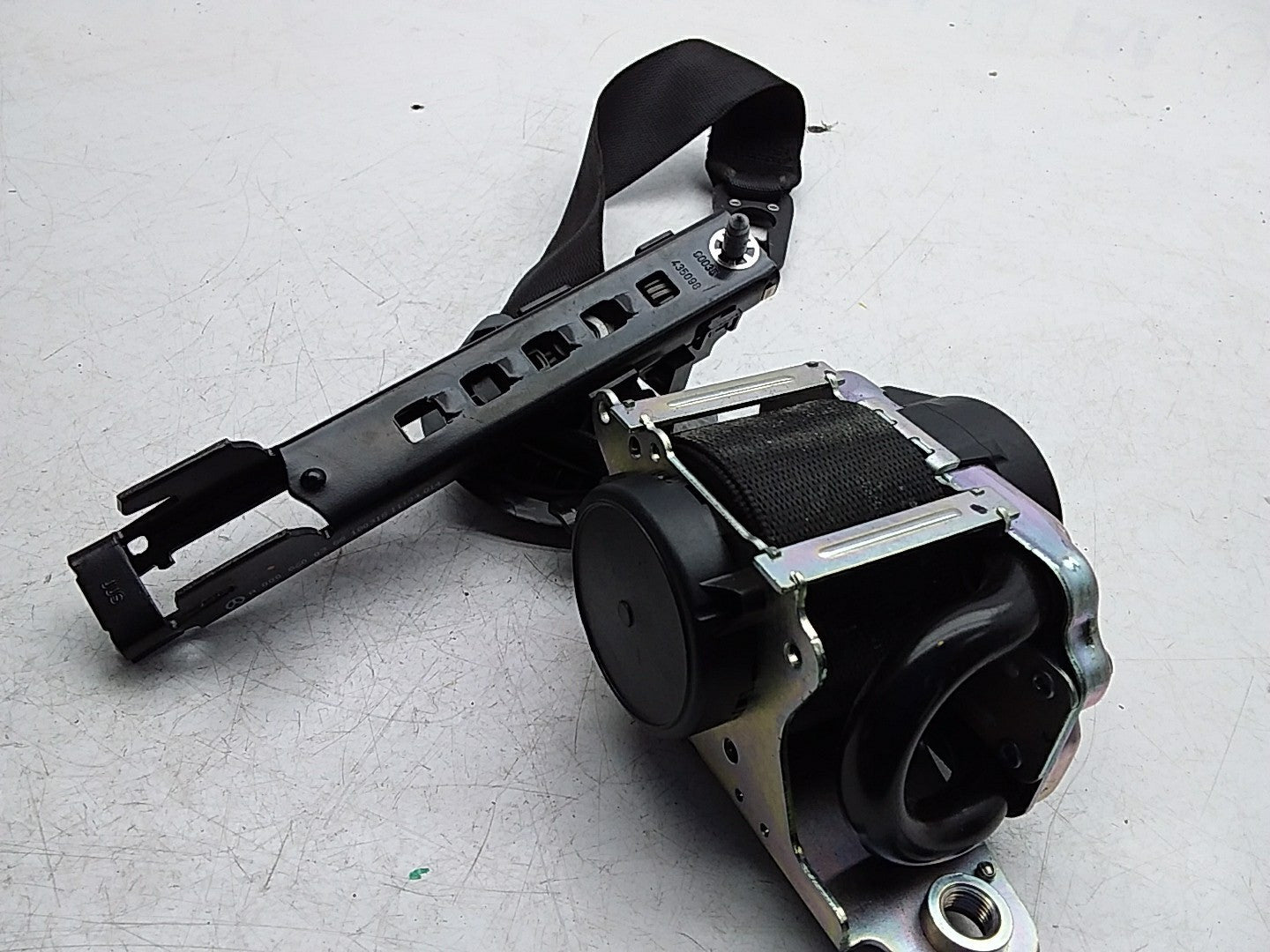 MERCEDES C-CLASS W205 SEAT BELT REAR RIGHT DRIVER SIDE A2058600285 FMS285 OSR
