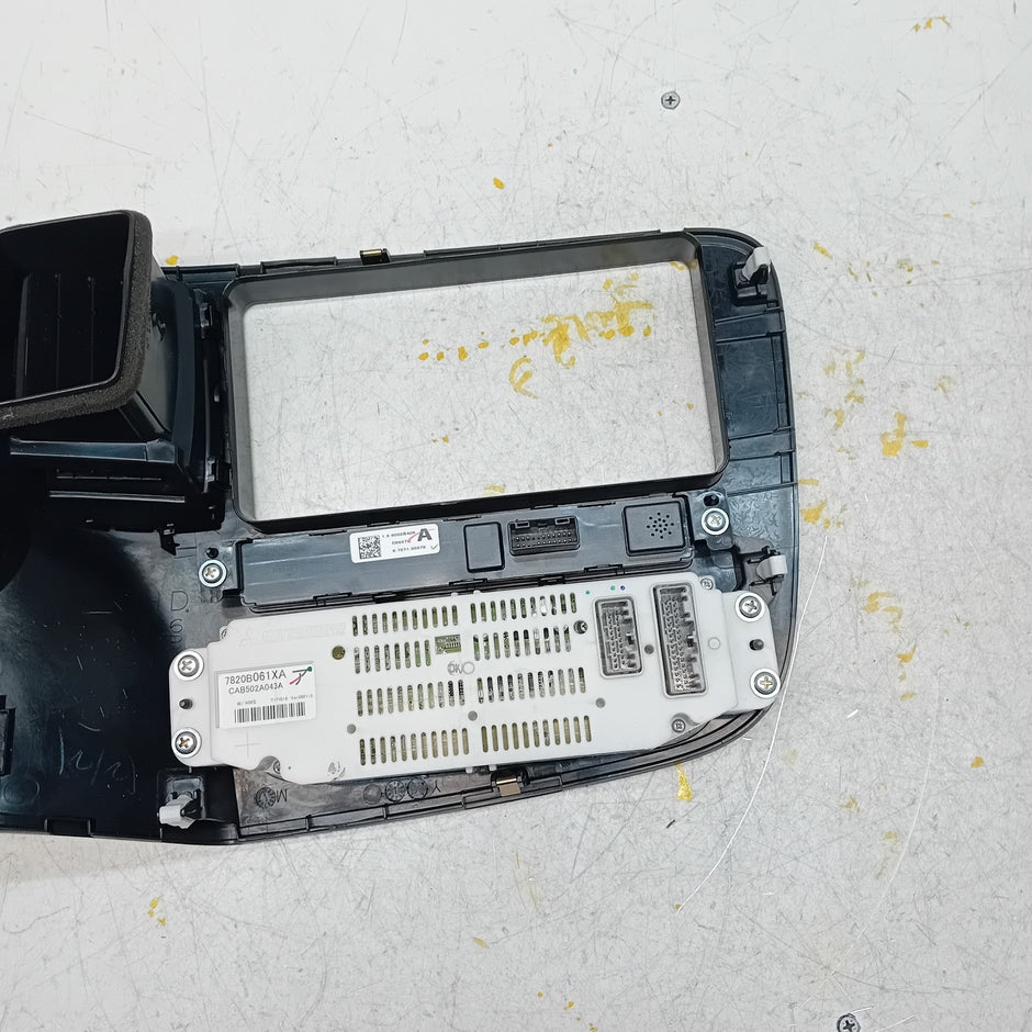MITSUBISHI OUTLANDER PHEV HEATER  CONTROL PANEL CAB502A043A C68372 FM001070