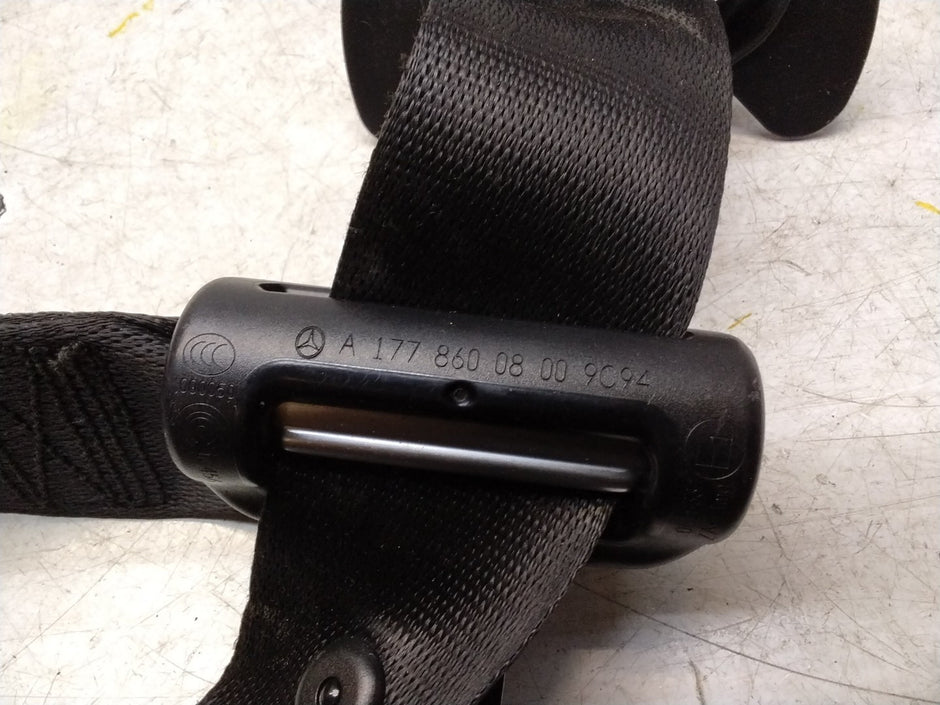 MERCEDES A-CLASS  FRONT RIGHT SEAT BELT WITH PRETENSIONER A1778600800 FMS407 OSF