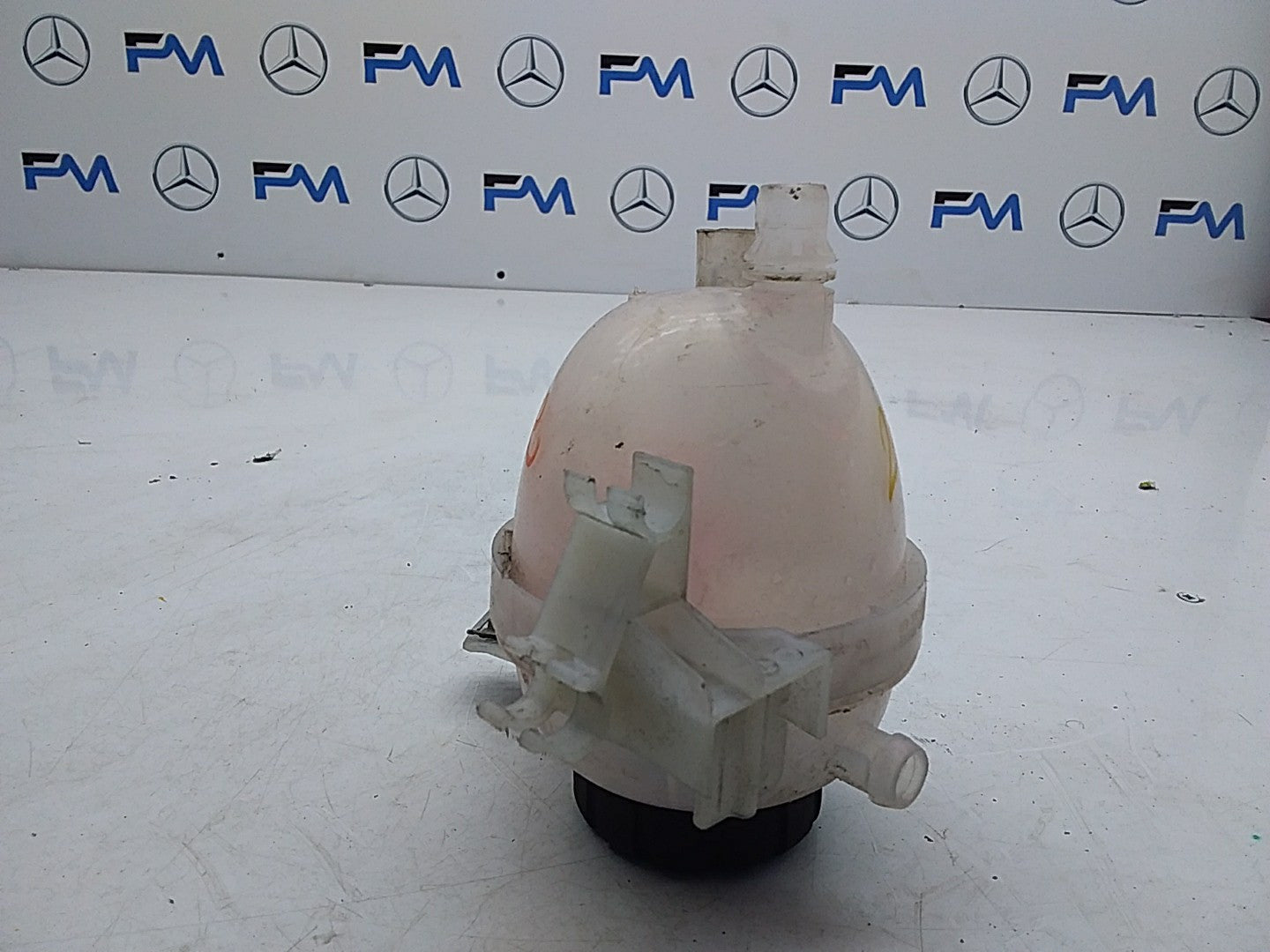 MERCEDES BENZ S-CLASS W222 COOLANT EXPANSION TANK 2014ONWARDS A2225000549 FMC110