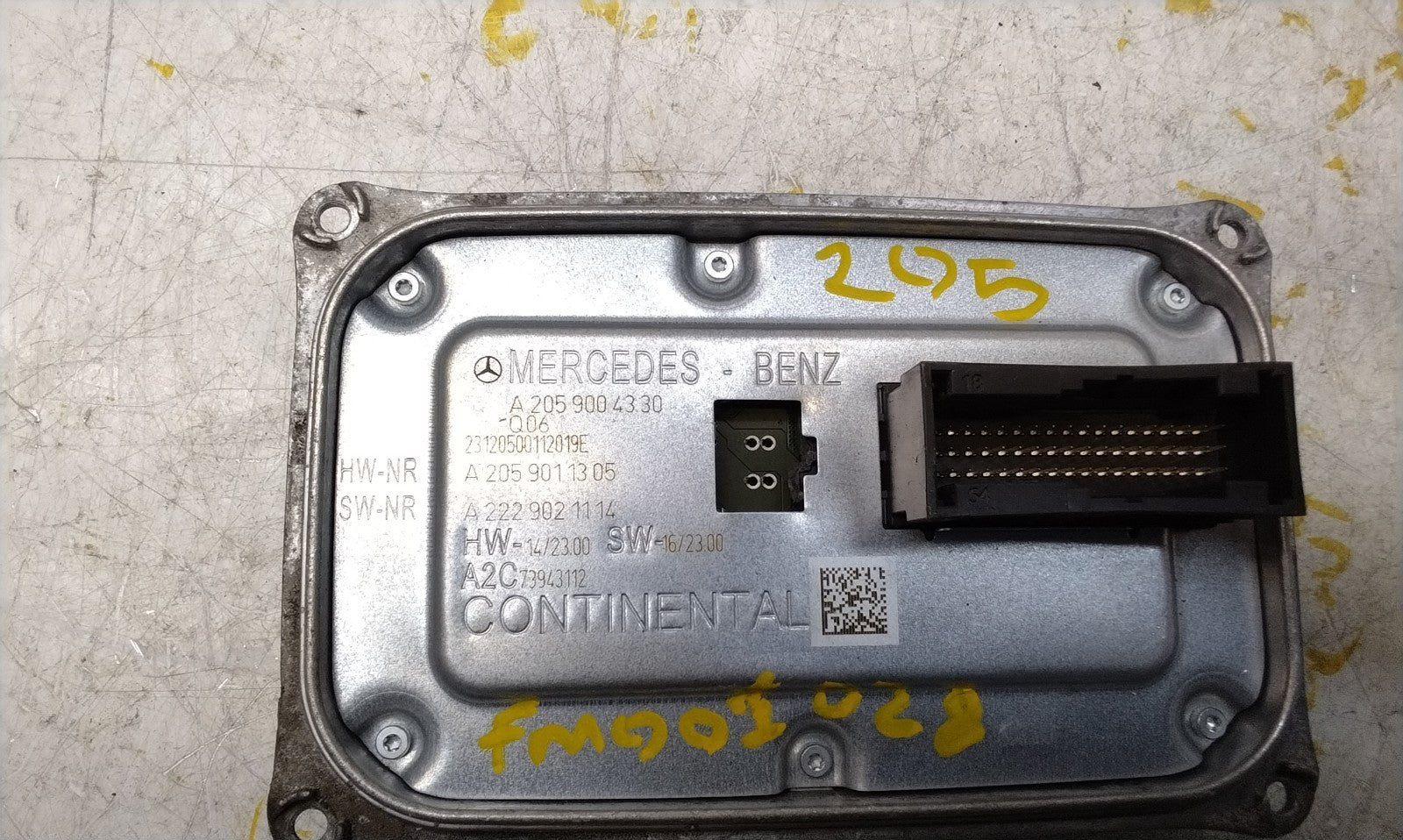 MERCEDES C-CLASS W205 HEADLIGHT CONTROL UNIT MODULE A2059004330 FM001028