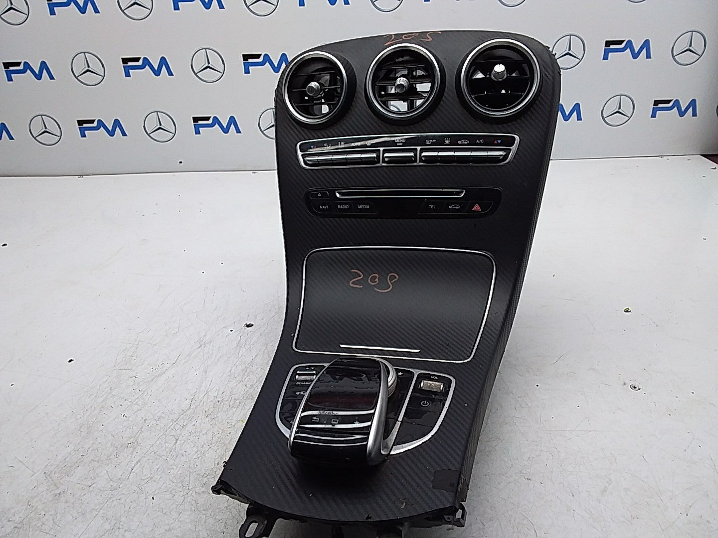 2014 ONWARDS MERCEDES C-CLASS W205 CENTRE  CONSOLE  A2054404713 FMK20 (DAMAGED)