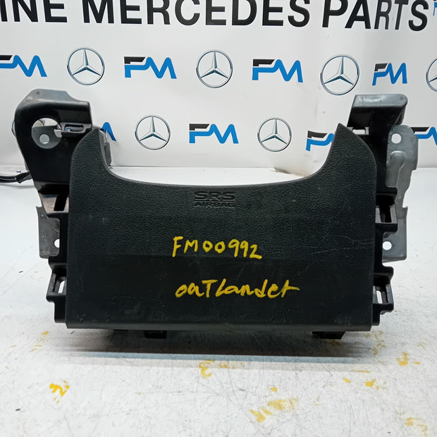 MITSUBISHI OUTLANDER MK3 KNEE AIR SRS BAG RIGHT DRIVER SIDE 7030A-31754 FM00992