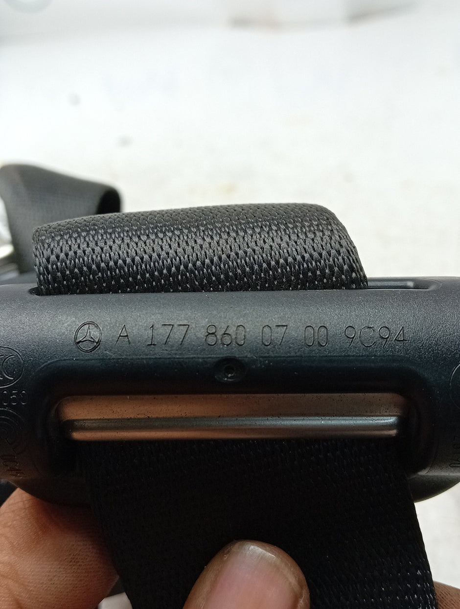 MERCEDES A CLASS  FRONT LEFT SEAT BELT WITH PRETENSIONER A1778600700 FMS69 NSF