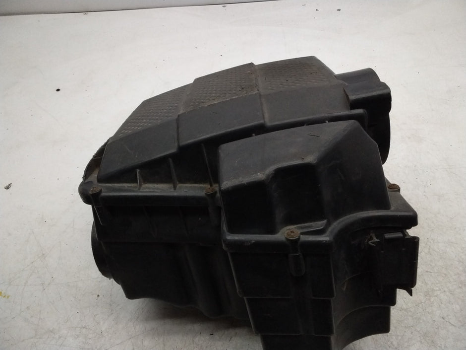 LAND ROVER  AIR FILTER CLEANER BOX  4619685911 FMA74