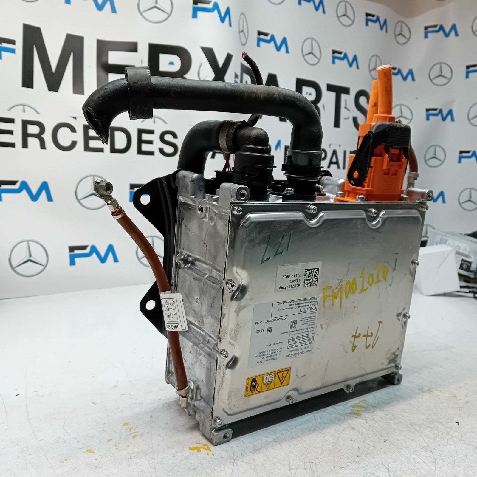 MERCEDES A CLASS W177 BATTERY CHARGER MODULE  A1770072799 A0009006520 FM001010