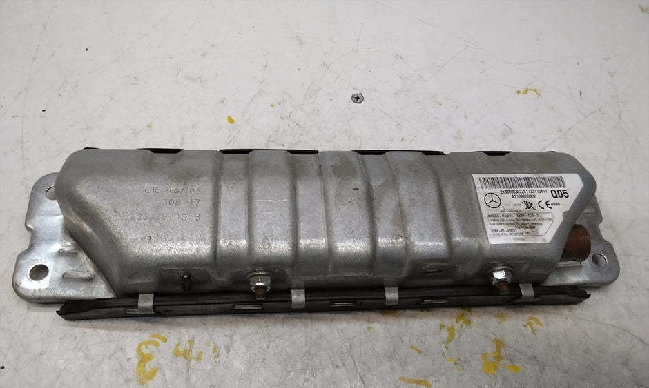 MERCEDES BENZ E-CLASS W213 DRIVER SIDE KNEE AIRBAG A2138600302 FM00754