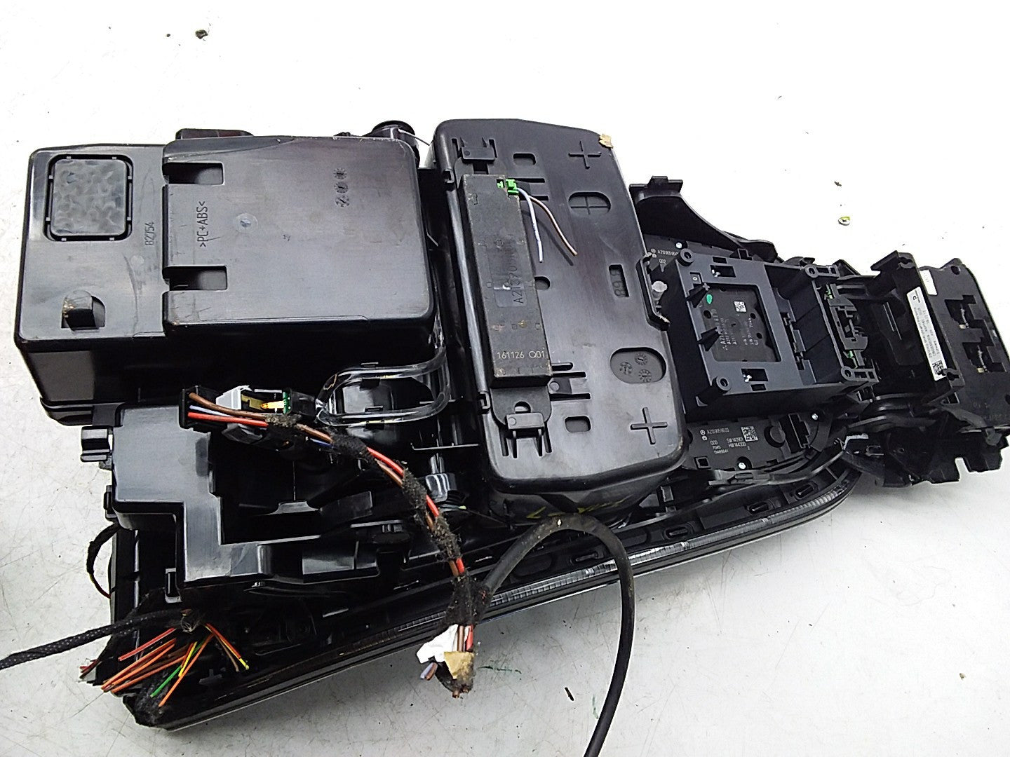 2016-2019 MERCEDES E CLASS W213 CENTRE  CONSOLE  A2138100815 FMK07