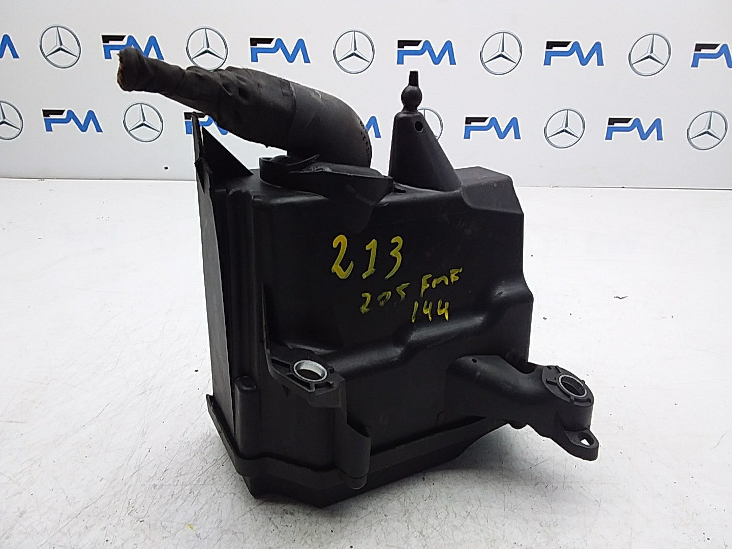 Mercedes C-CLASS  W205 Fuse Relay Junction Box A2059981301 FMF144