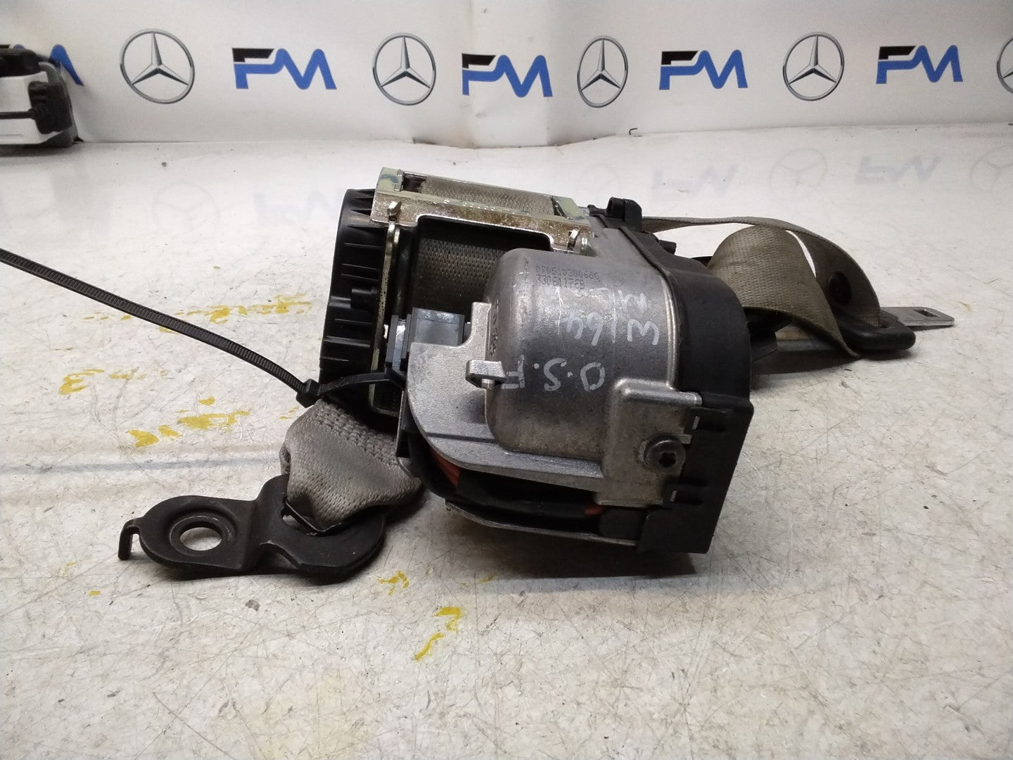 MERCEDES ML W164 SEAT BELT DRIVER SIDE FRONT A2518604285 FMS461 OSR 
